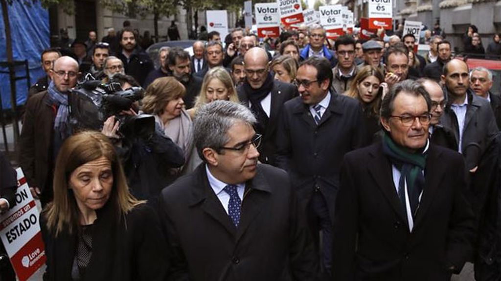 Una caravana de apoyo a Francesc Homs ante el Tribunal Supremo