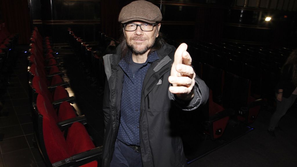 Santiago Segura haciendo de las suyas en el estreno