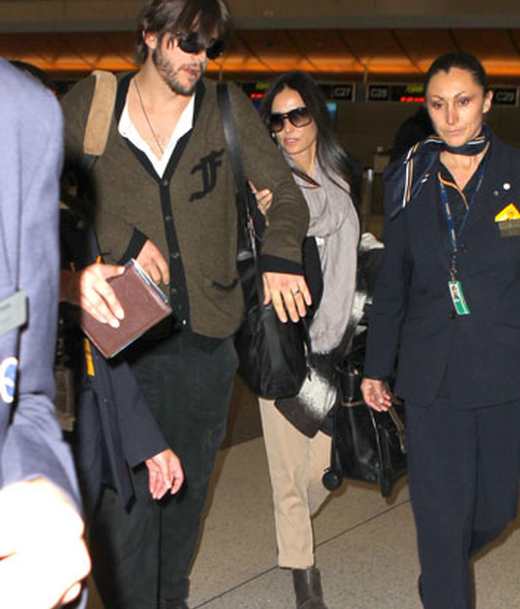 Demi Moore y Ashton Kutcher, dos viajeros más en EEUU