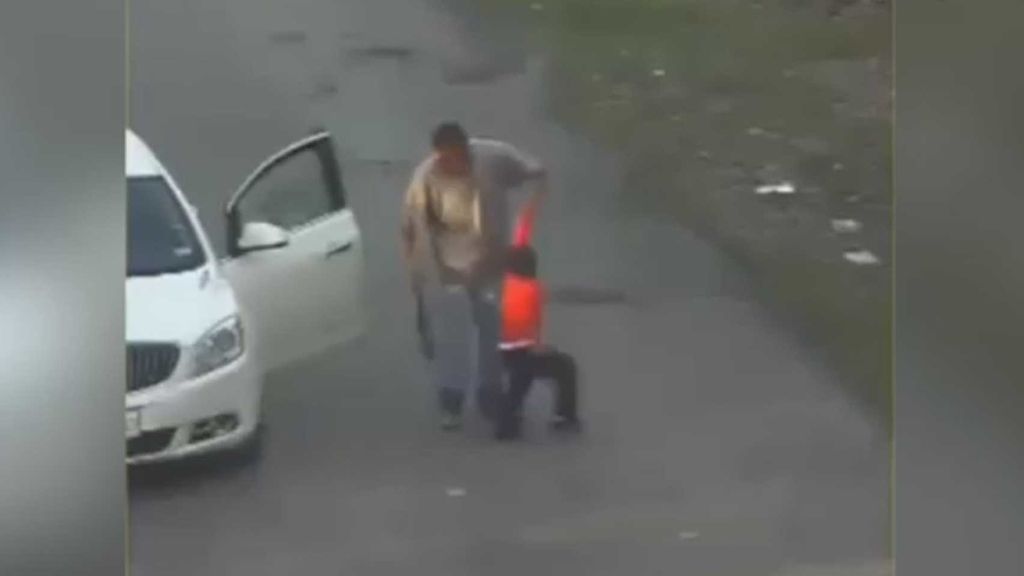 Pega a un niño de siete años con un cinturón hasta 62 veces porque le robó el móvil