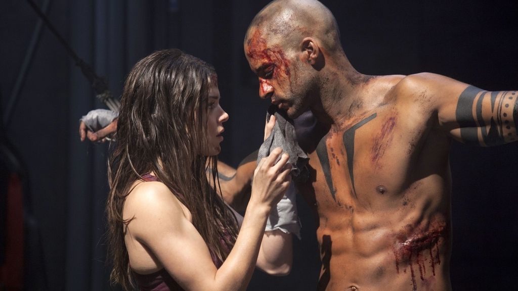 Un grupo de jóvenes delincuentes emprende la recolonización de la Tierra, en 'Los 100'