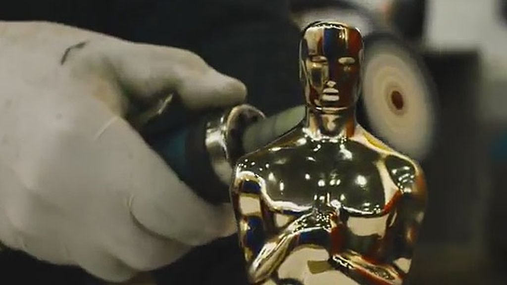 Así se fabrica un Oscar en un minuto