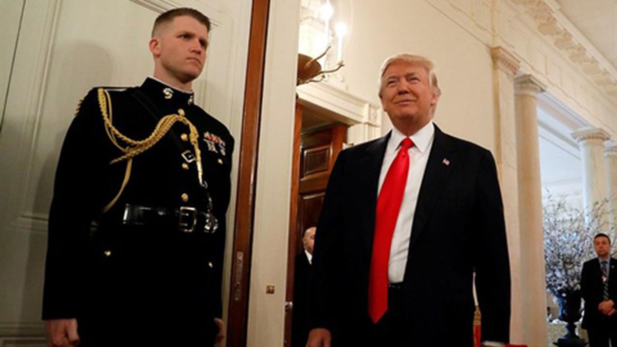 Donald Trump promete un "histórico" aumento del gasto militar para "ganar guerras"