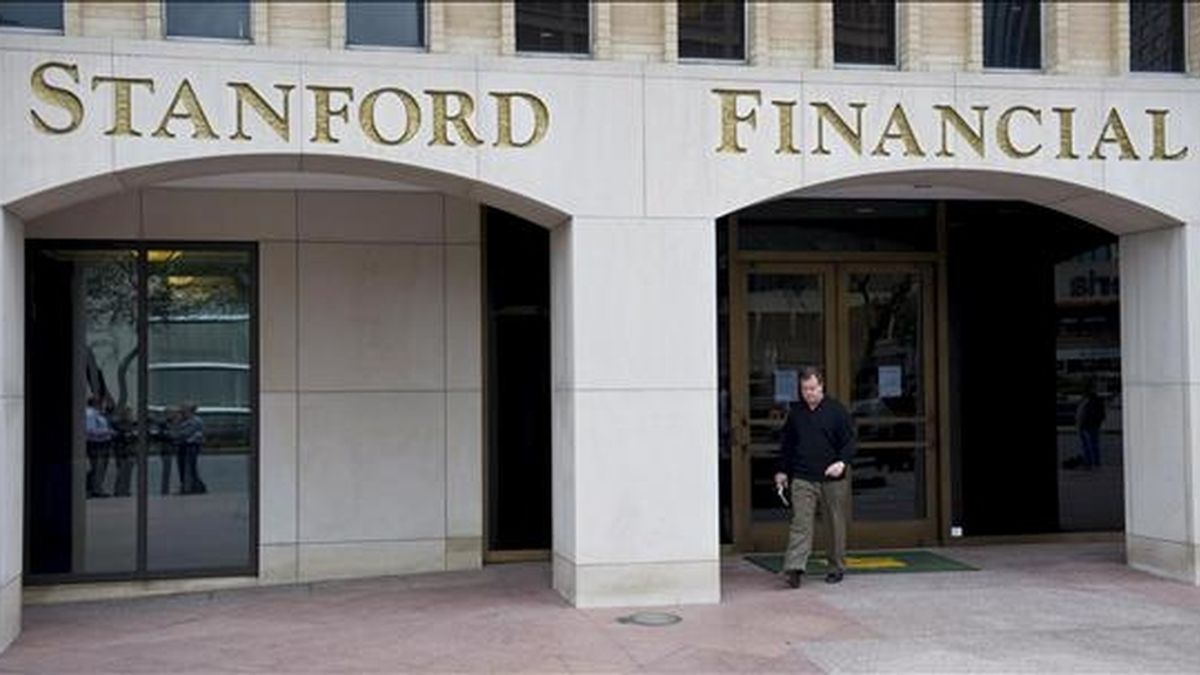 Vista del exterior de las oficinas del Stanford Financial Group en Houston, Texas, EE.UU.. EFE/Archivo