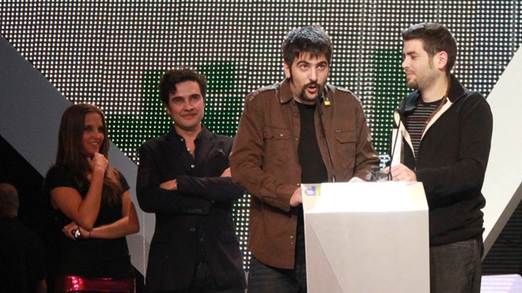 Cadena Dial premia la música en español