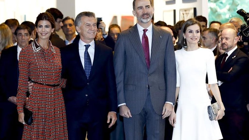 Los reyes y Macri en ARCO al mismo tiempo que llega la decisión sobre Urdangarin