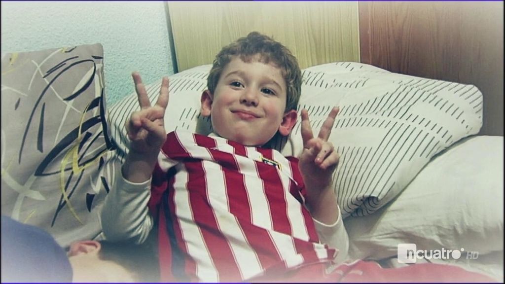 Álvaro, el niño enfermo que sueña con conocer a Torres: "Uno del Atleti no se rinde"