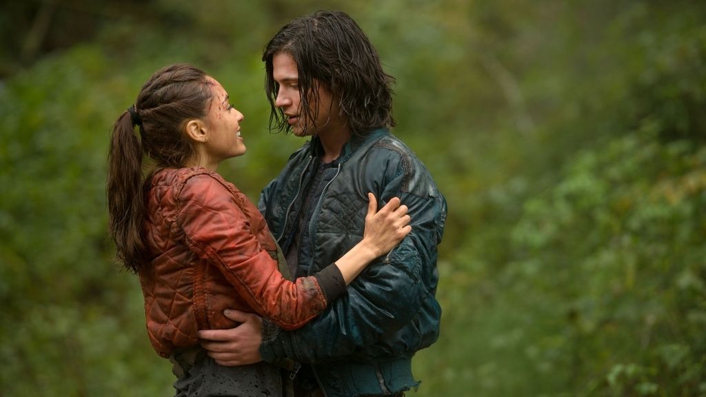 Un grupo de jóvenes delincuentes emprende la recolonización de la Tierra, en 'Los 100'