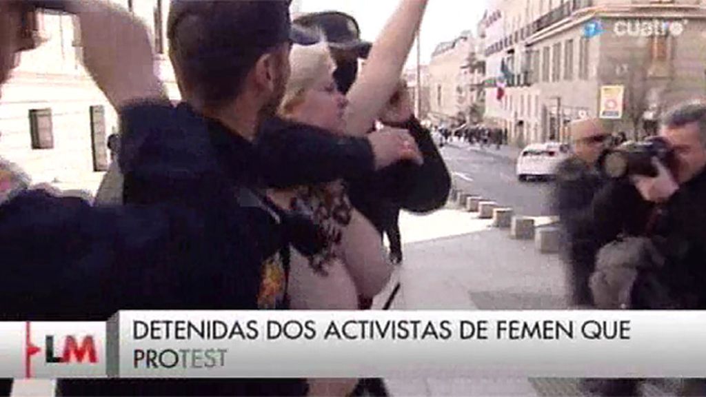 Detenidas dos activistas de Femen a las puertas del Congreso
