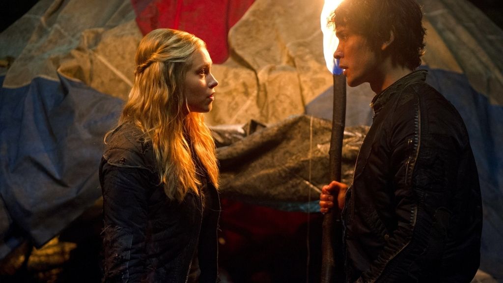 Un grupo de jóvenes delincuentes emprende la recolonización de la Tierra, en 'Los 100'