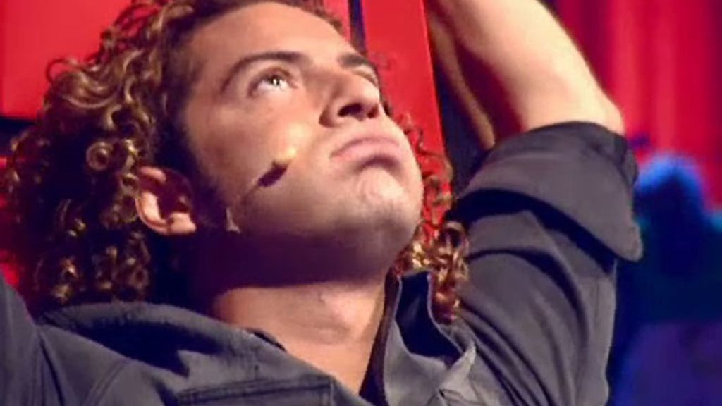 Si la cara es el espejo del alma, Bisbal está lleno de emociones