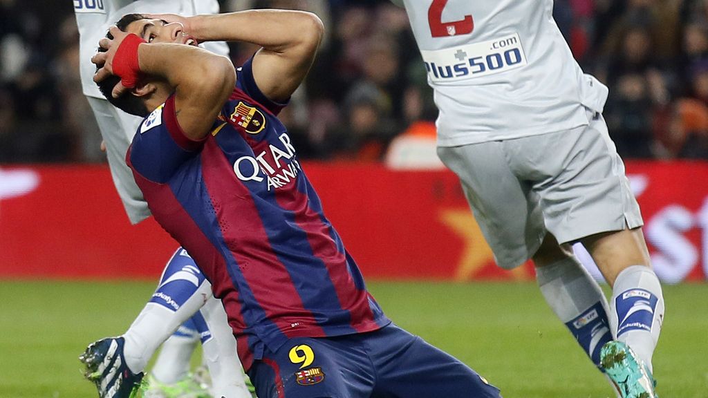 El Camp Nou arropó a Luis Suárez en una noche deslucida para el delantero uruguayo