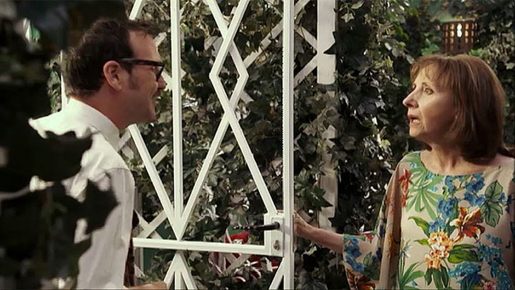 Joaquín Reyes interpreta a José Ignacio, un comercial de gas que intenta ligarse a Carlota