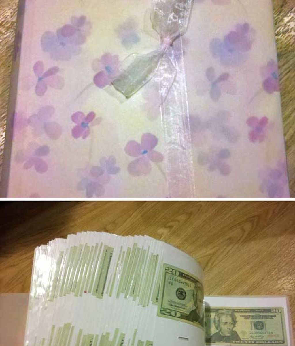 Los nietos lucen orgullosos los detalles de sus abuelas