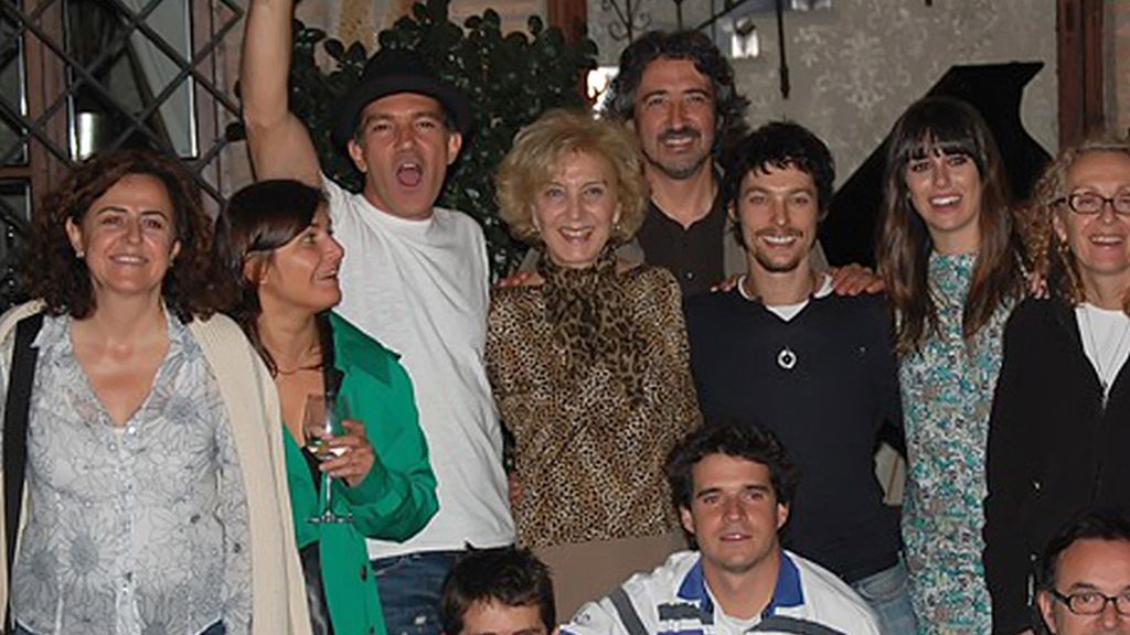 Fiestón del equipo de 'La piel que habito'... sin Pedro