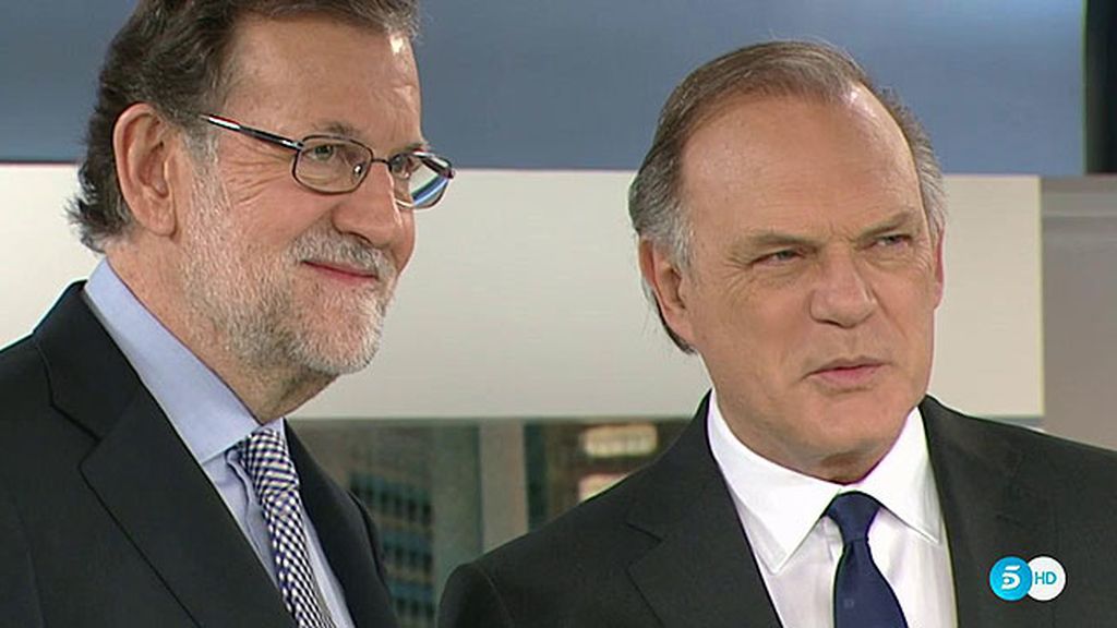 Pedro Piqueras entrevista a Mariano Rajoy este lunes en Informativos Telecinco