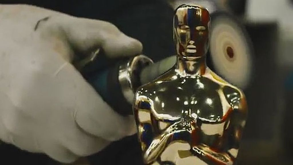 Así se fabrica un Oscar en un minuto