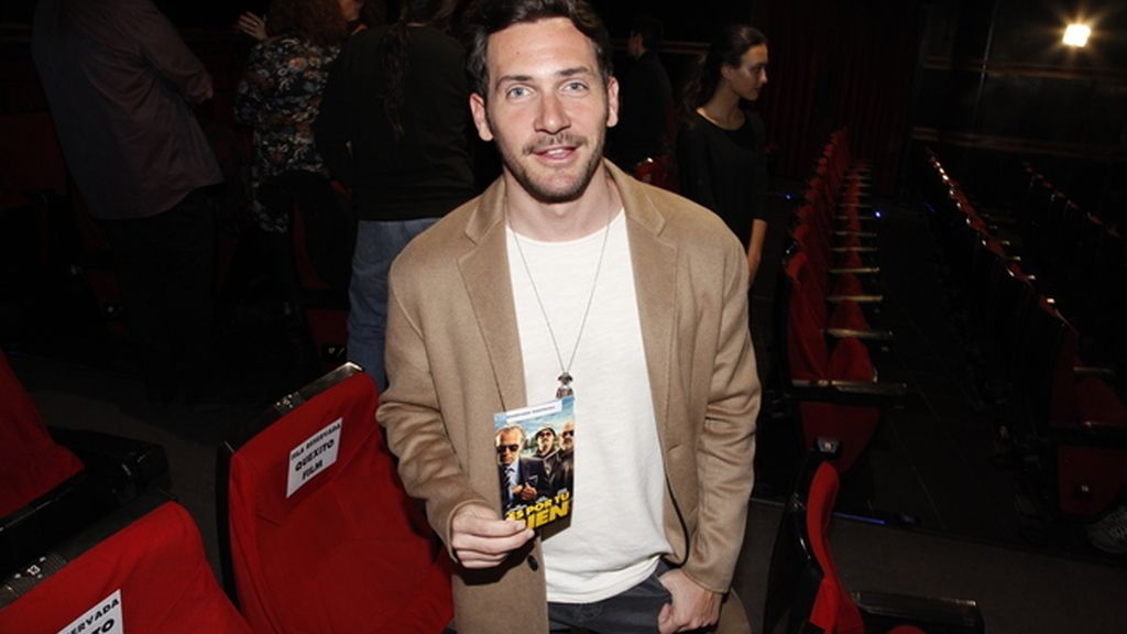 David Mora fue otro de los actores invitados al estreno de "Es por tu bien"