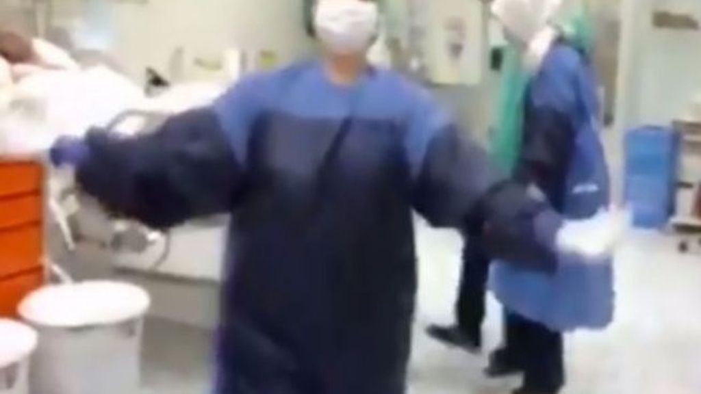 Polémico baile de unas enfermeras delante de los pacientes de la UCI