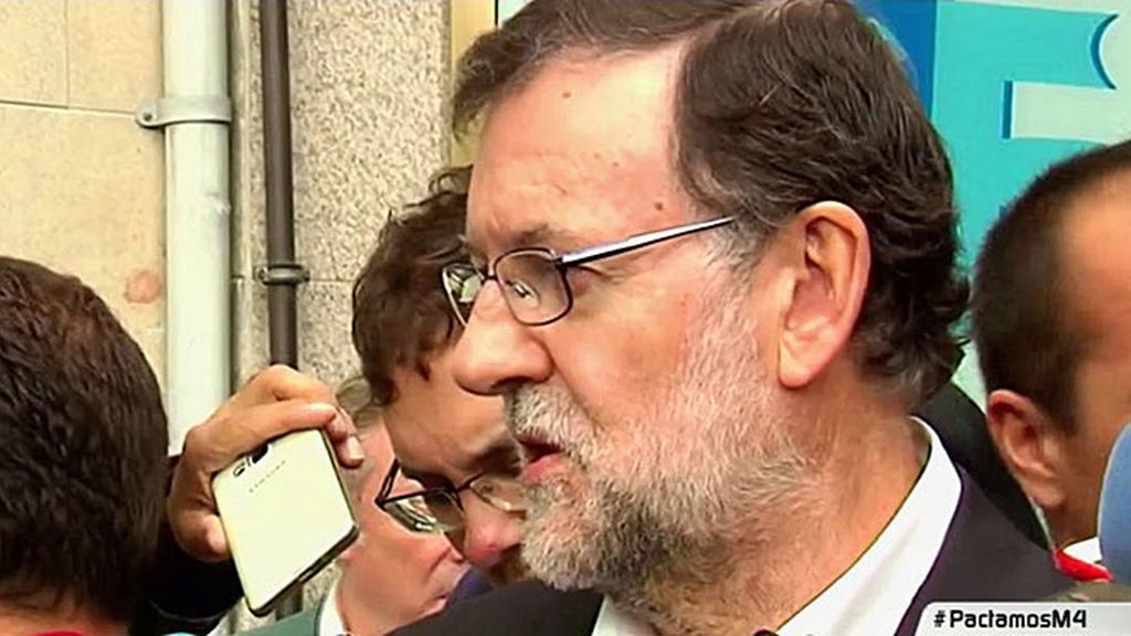 Rajoy tilda de "disparatada" la opción de "gobernar con la extrema izquierda"