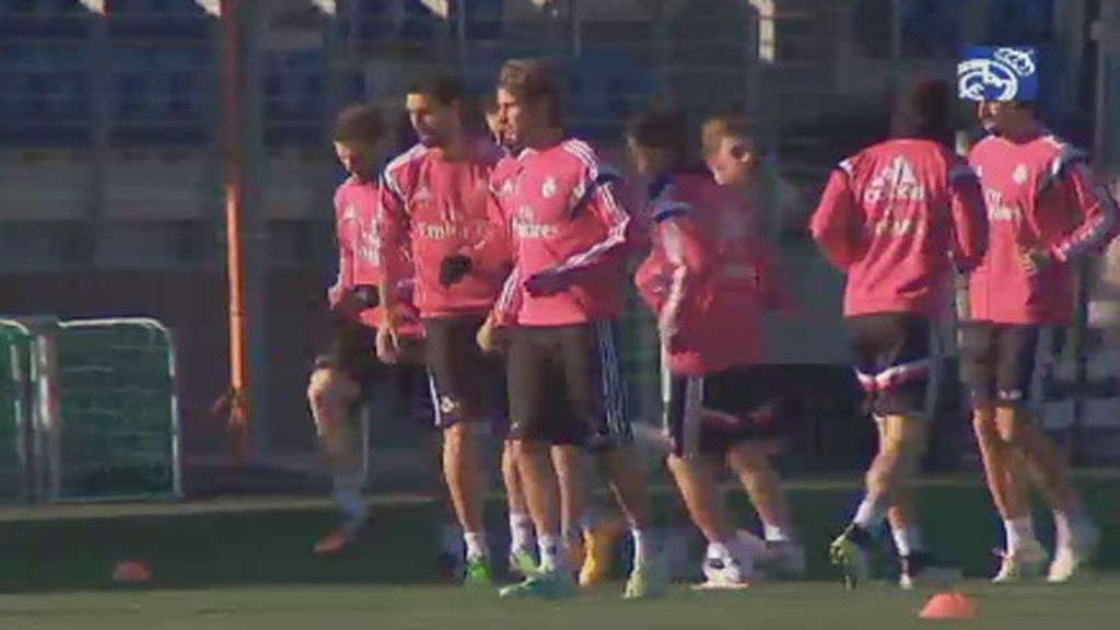 Caras serias en el Real Madrid que ya prepara el partido de Copa