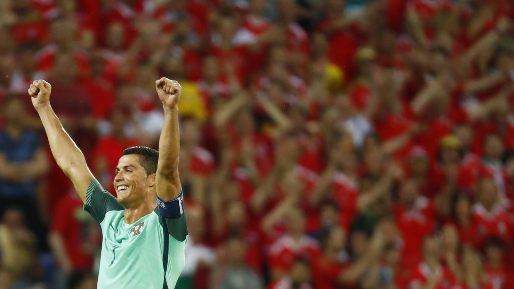 Portugal - Gales, a la carta