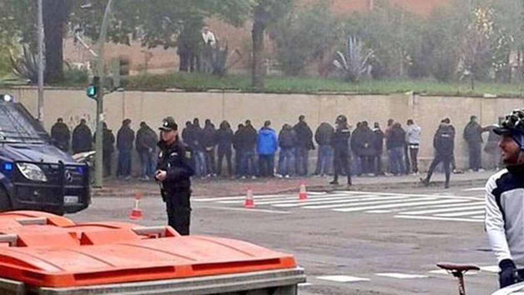 Pelea entre seguidores antes del encuentro en el Calderón