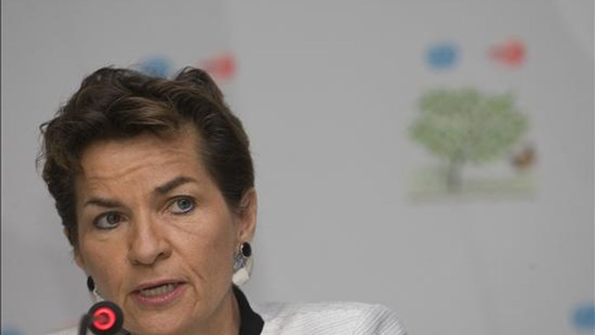 "De lo que se trata en Cancún es precisamente de que todos los países miren más allá de posiciones nacionales y, sin comprometer sus intereses de largo plazo, busquen esas áreas en donde puede haber acuerdos", dijo la secretaria ejecutiva de cambio climático de la ONU, Christiana Figueres. EFE