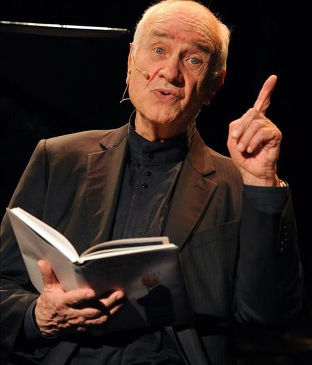 En la imagen el actor alemán Armin Mueller-Stahl, el 6 de diciembre de 2010, en el Club de la Comedia de Berlín, Alemania. EFE/Archivo