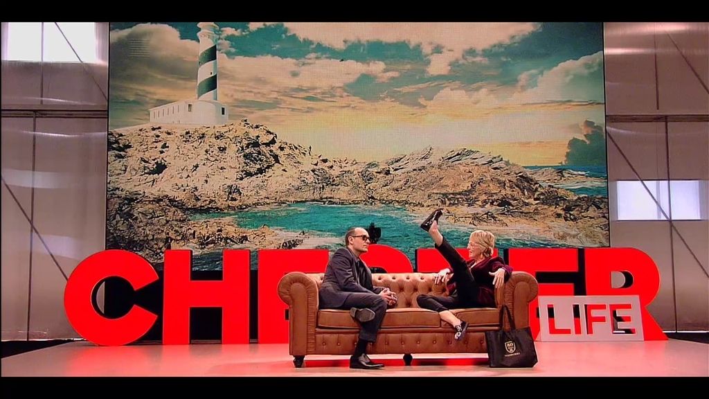 Risto se queda ojiplático con las posturitas de 'La Milá'