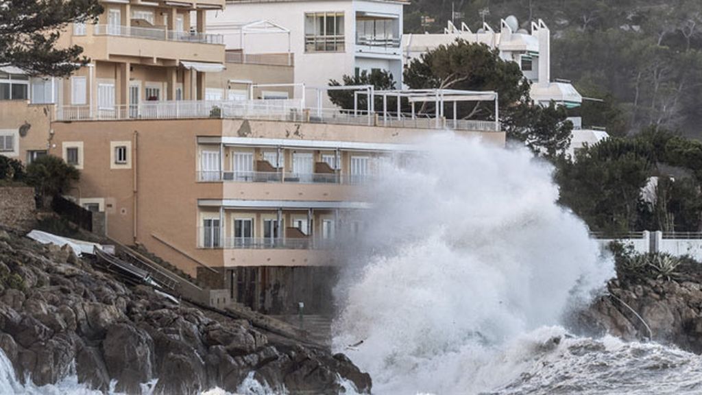 Alerta en 11 provincias por rachas de viento de 100 Km/h
