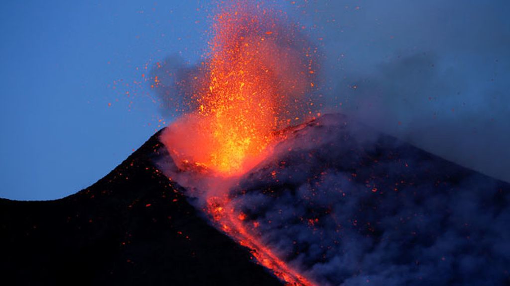 Etna, el espectacular despertar de un coloso
