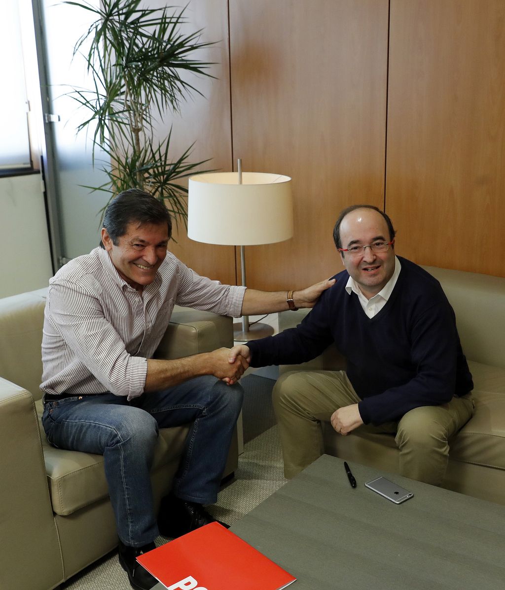 El PSOE firma la paz con el PSC