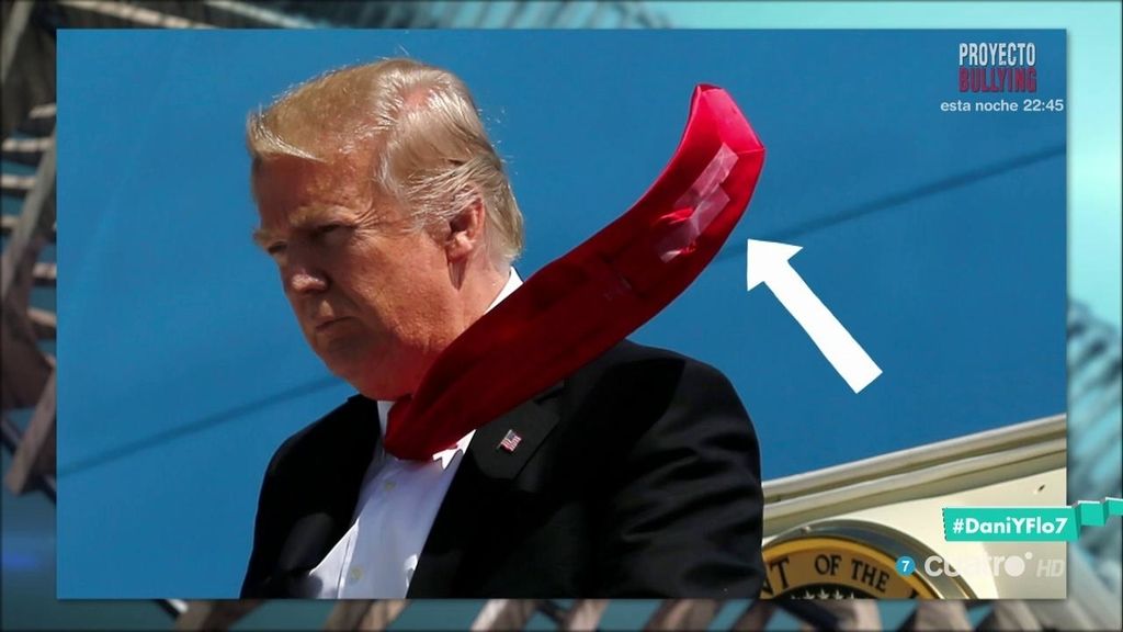 Estilismo Donald Trump: ¡se pega las corbatas con celo!