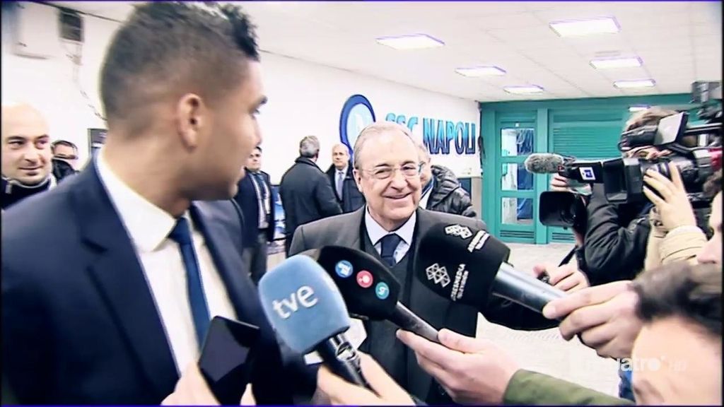 ¡Momentazo! Casemiro iba a hablar de la BBC y se corta al ver detrás a Florentino