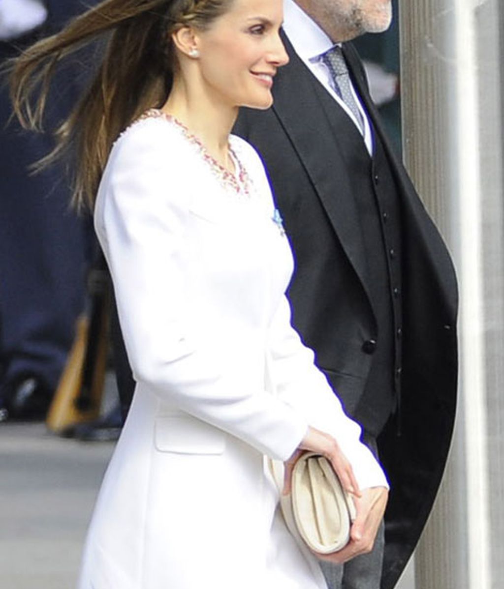 Trenza en el pelo con melena lisa