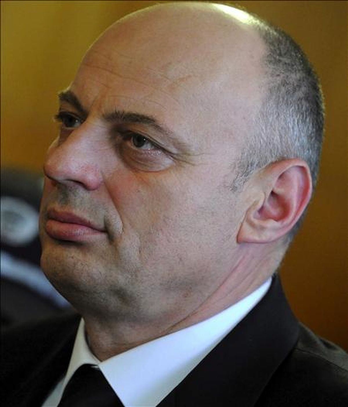 El ex primer ministro de Kosovo Agim Ceku, hoy ante el Tribunal regional de Kyustendil (Bulgaria). EFE