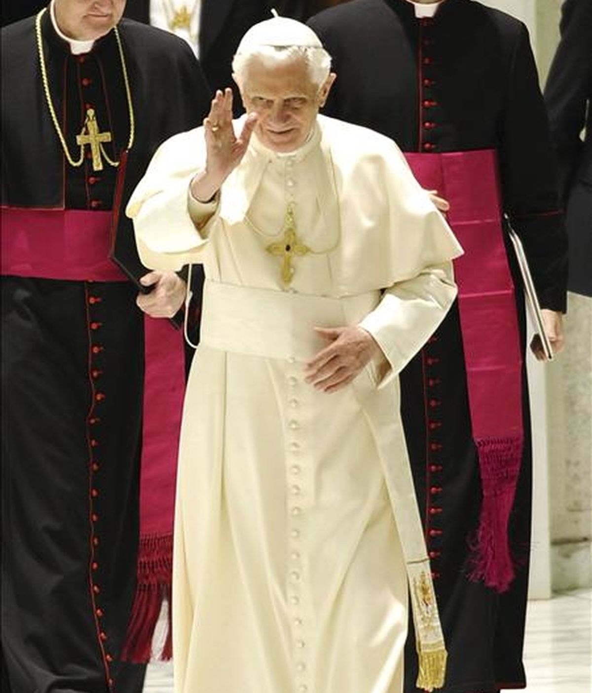 El papa Benedicto XVI el pasado 22 de noviembre en la la audiencia especial que ha mantenido con los cardenales recién nombrados y sus familiares y amigos. EFE/Archivo