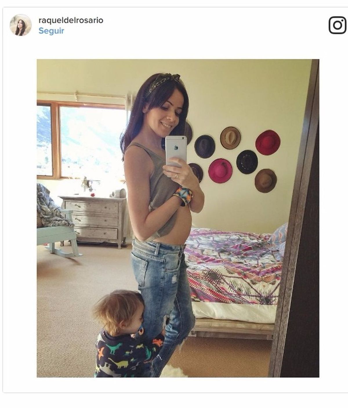 Raquel del Rosario, embarazada de nuevo, se hace un selfie con Leo y al "alma que viene"