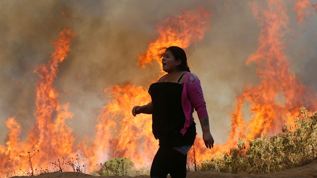 Unas 6.000 personas han sido evacuadas por un gran incendio en Chile