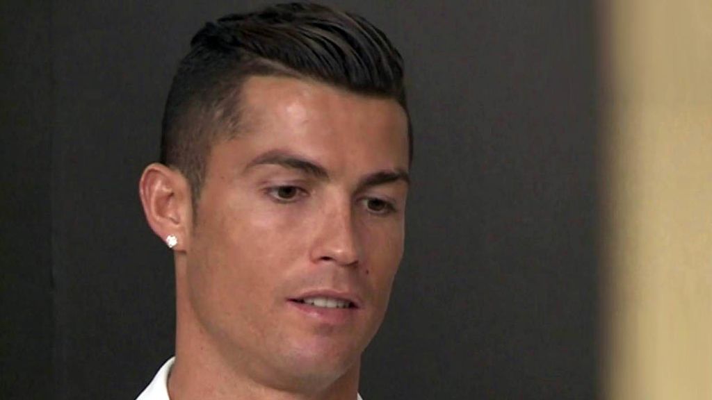 ¿Está Cristiano Ronaldo a punto de ser padre de gemelos?
