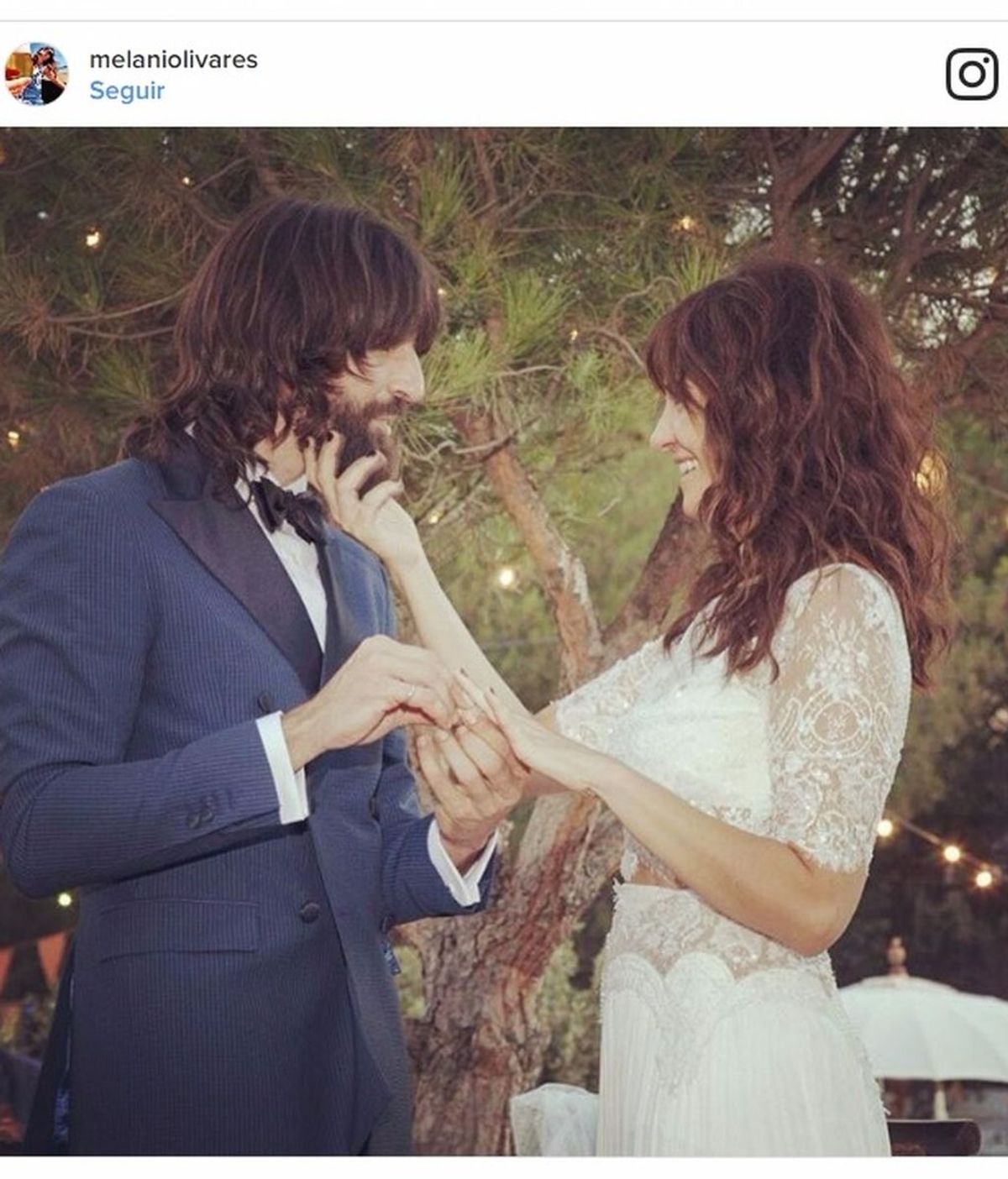 Estilo hippie-chic y mucha complicidad: Melani Olivares comparte foto de su boda