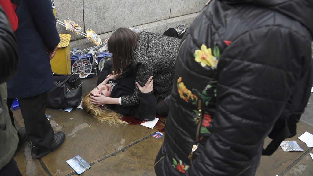 Pánico en las inmediaciones del Parlamento de Westminster, Londres