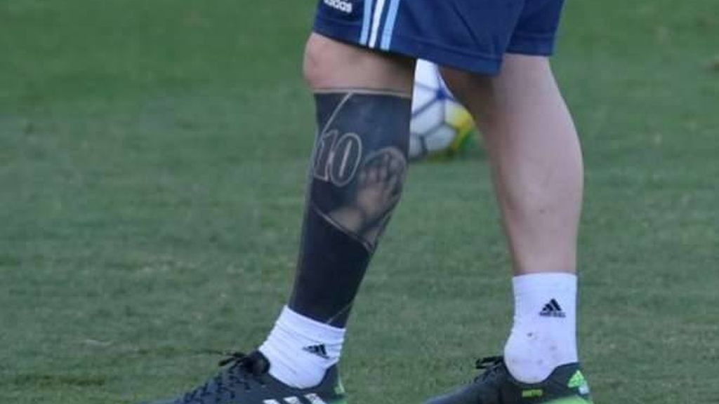 Padres a flor de piel: Ramos, Torres Neymar... 19 futbolistas con tatuajes de sus hijos