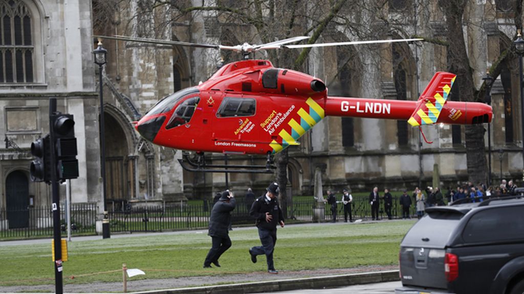 La Policía británica confirma que el incidente del Parlamento es un “ataque terrorista”