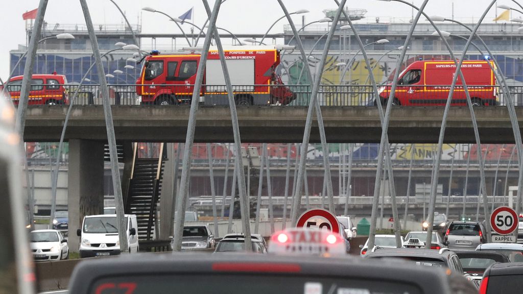 Las imágenes del suceso en el aeropuerto de París Orly