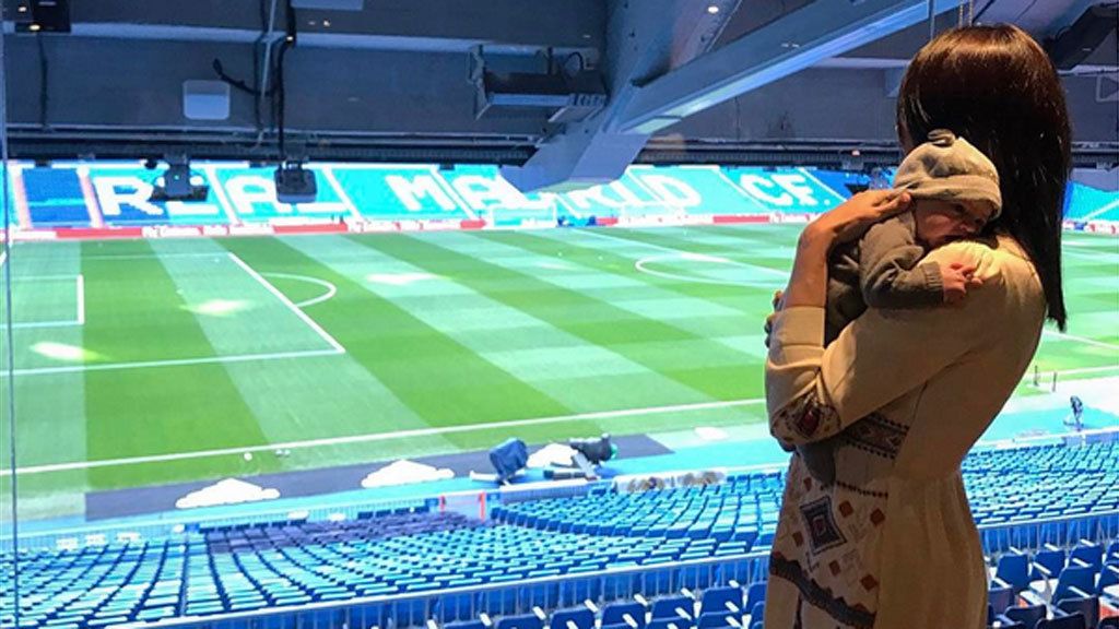 Su primera visita al Santiago Bernabéu para animar al Betis
