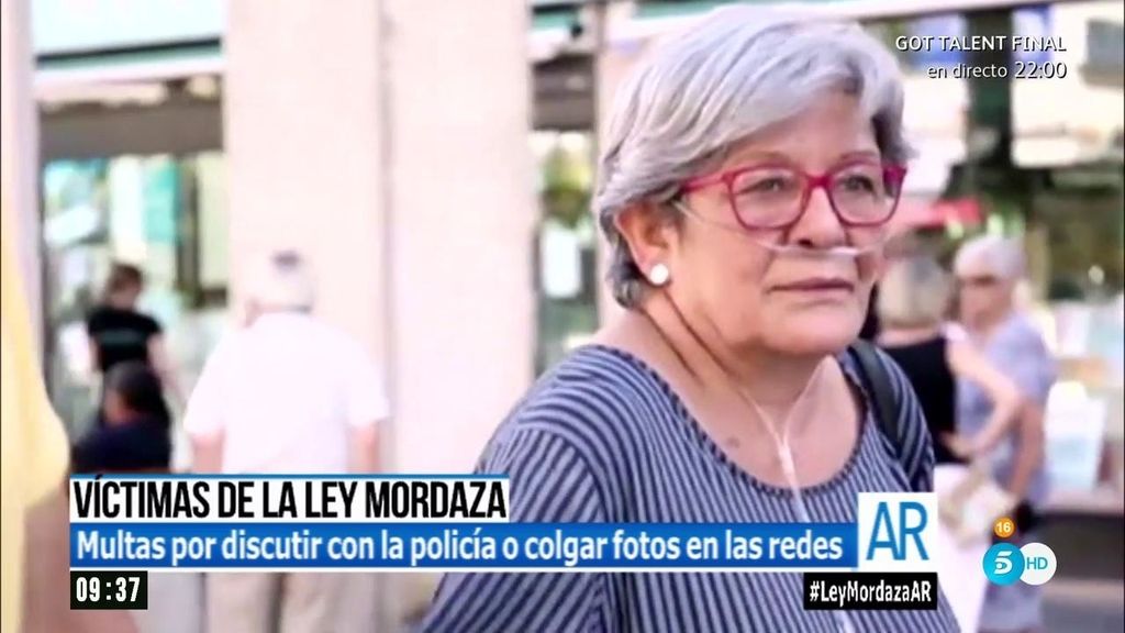 30 multas al día por 'faltas de respeto': las víctimas de la ley mordaza