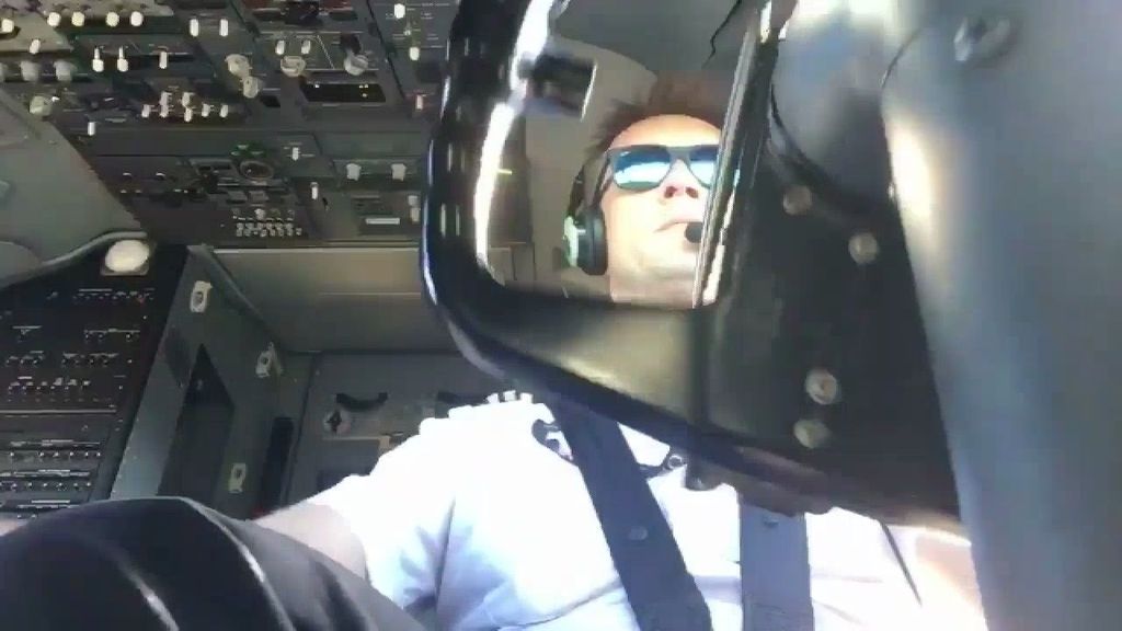 La increíble maniobra de aterrizaje de un piloto en condiciones extremas