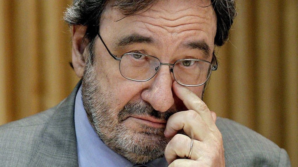 Piden 4 años de cárcel para el exministro Serra por su gestión en Catalunya Caixa